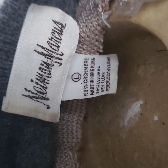 Neiman Marcus 100%Cashmere Grey Crewneck Sweater sz L - Picture 2 of 5